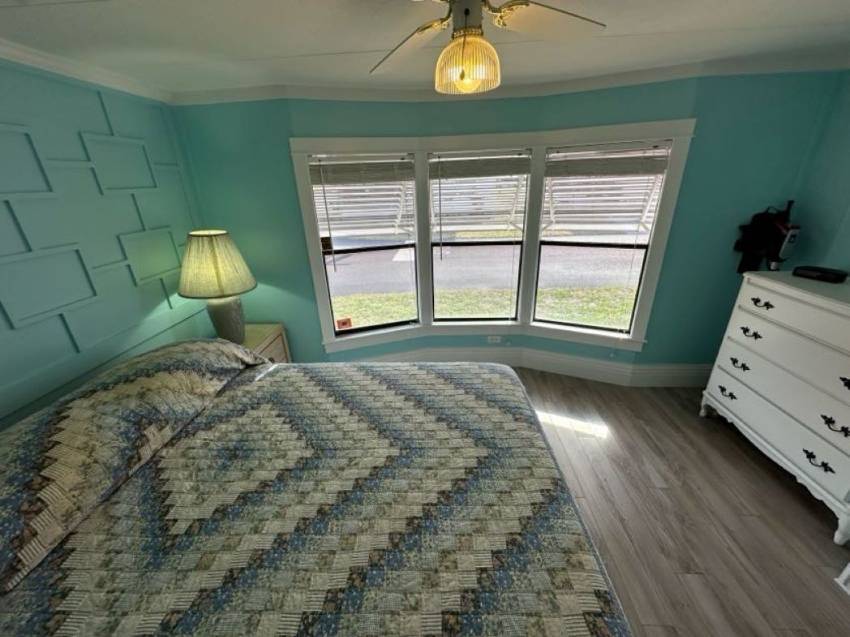 681 Lake Henry a Winter Haven, FL Mobile or Manufactured Home for Sale